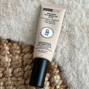 Nudestix Nudescreen Daily mineral veil spf 30